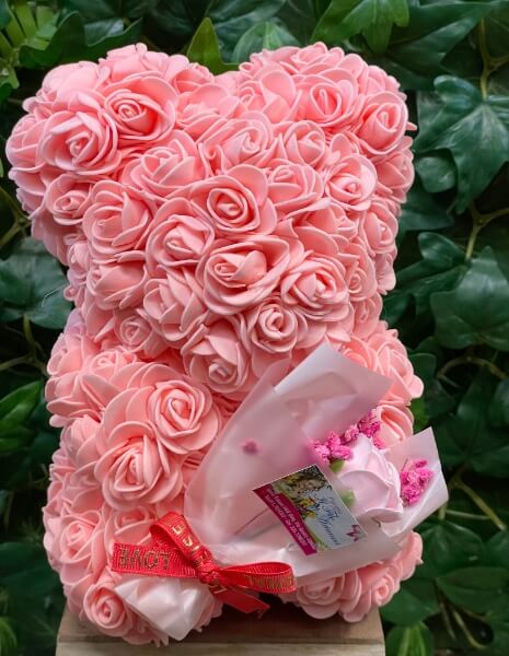 Orso di Rose Rosa