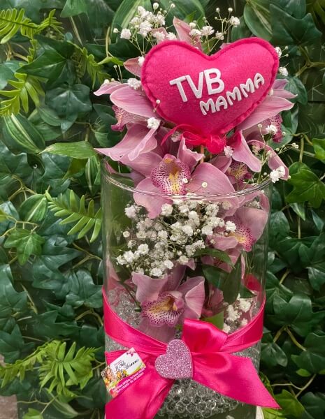 Cilindro di vetro con orchidea